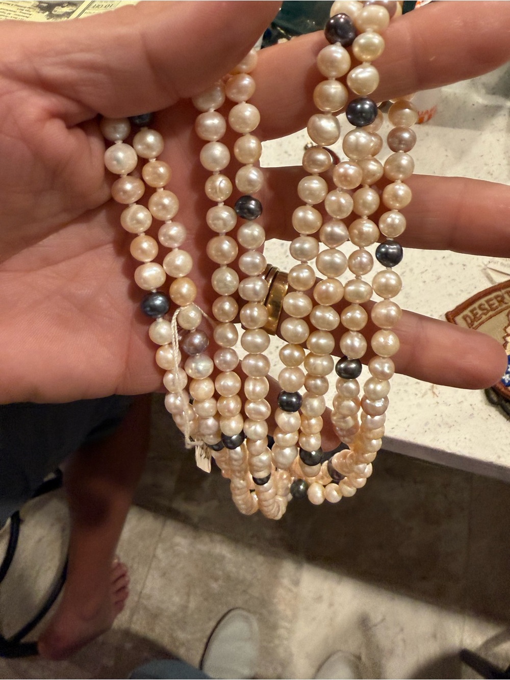Freshwater Pearl Necklace Strand in Cream and Black
